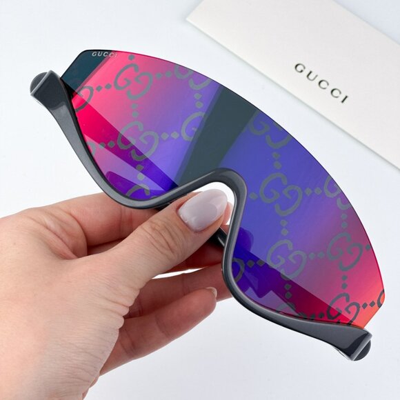 Gucci GG1650S 009 BRAND NEW Sunglasses Grey Red Mirror Logo Unisex Shield Mask - Picture 1 of 9